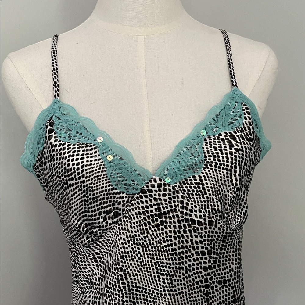Nicole by Nicole Miller Black and White Cami with Teal Lace - Picture 4 of 7